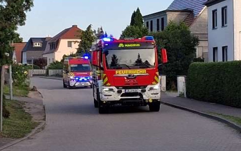 Ankunft des neuen Hilfeleistungs-Löschgruppenfahrzeugs HLF20 in Möser